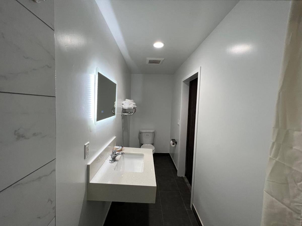 Erth Inn By Aga เบลการ์เดนส์ ภายนอก รูปภาพ